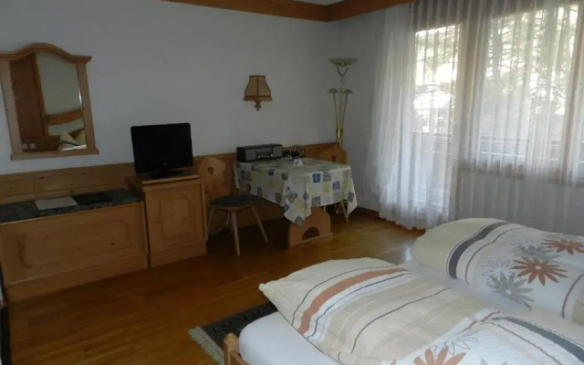 Haus Adora