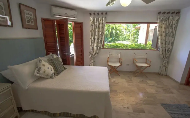 Villa Las Piñas