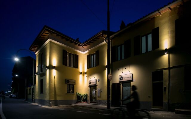 Отель Versoverde Alzaia Naviglio Grande Италия, Милан - отзывы, цены и фото номеров - забронировать отель Versoverde Alzaia Naviglio Grande онлайн вид на фасад