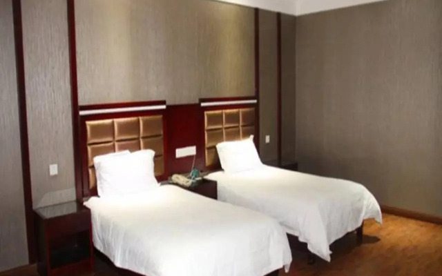 Greentree Inn Hubei Wuhan High Speed Rail Station Express Hotel