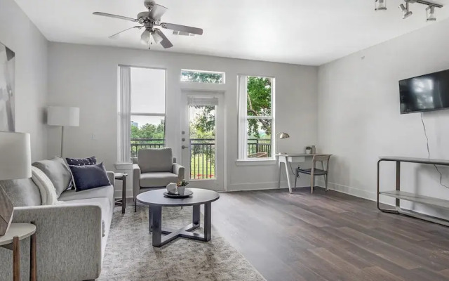 Landing Apartments - North Dallas