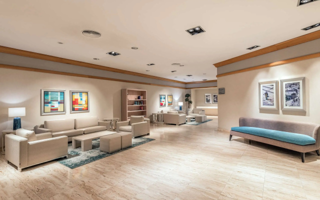 Sesimbra Oceanfront Hotel