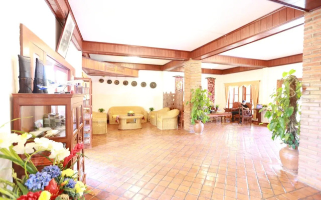 Muang Thong Hotel