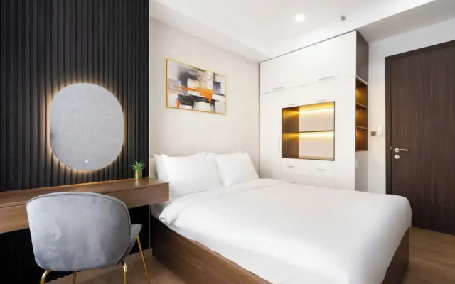 2BR Luxury in District 7