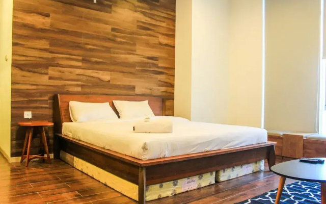 Homey and Warm 3BR Apartment at Ambassade Residences