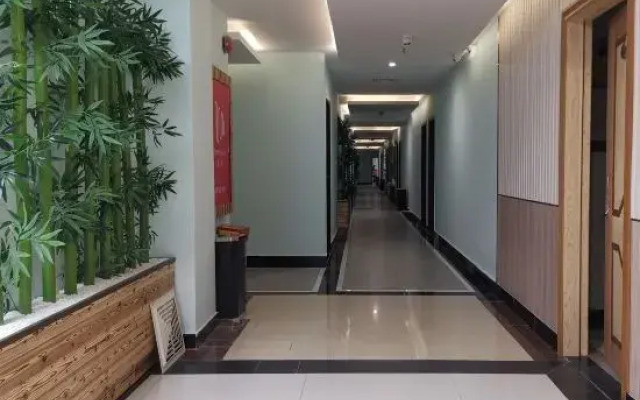 Guangzhou Jiacheng Hotel (Shiqiao Subway Station)