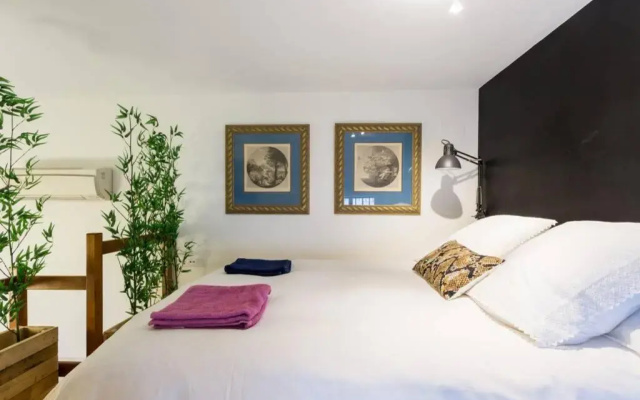 Pretty Duplex In Bohemian District-City Center