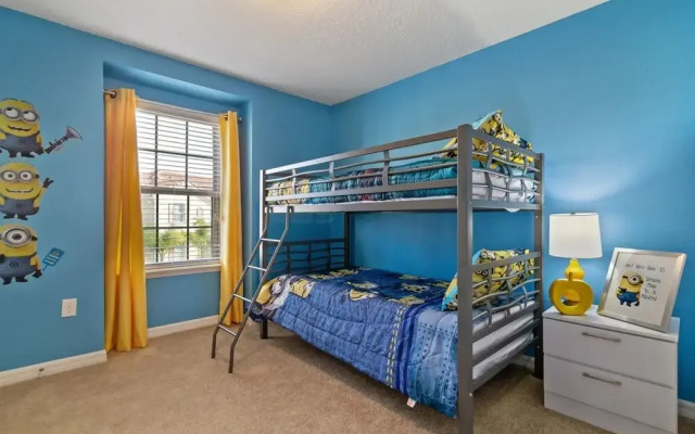 Solterra 5BR Townhome w Splash Pool