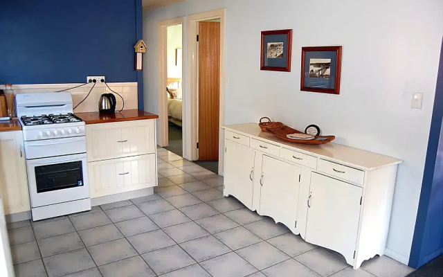 Engadine Cottage