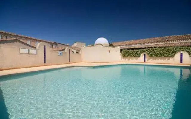 Hacienda Beach & Samaria Village