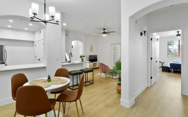 TWO CozySuites Apartment DowntownChandler