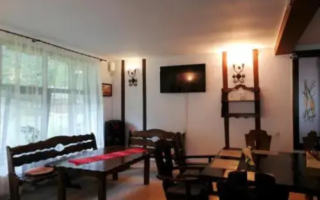 Casa cu flori