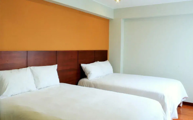 Naira Hotel