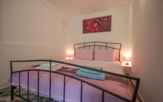 Carla Guest House