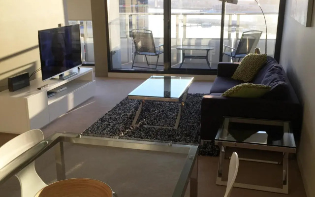 Readyset Apartments Stadium South