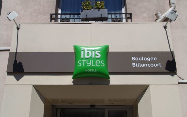 Отель ibis Styles Paris Boulogne Marcel Sembat вид на фасад