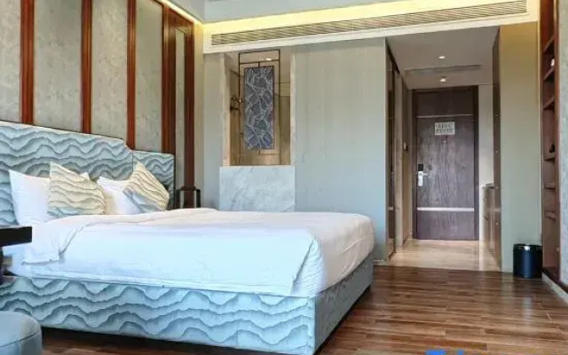 Zhongzhou Military-themed Homestay