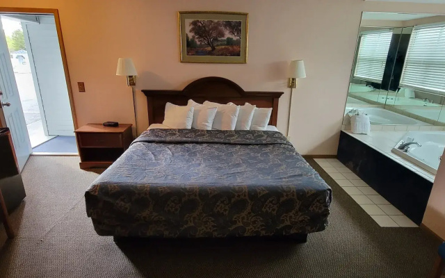 Mackinaw Budget Inn