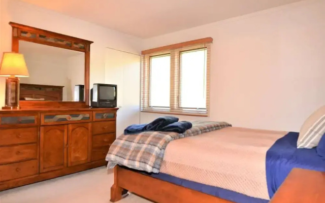 Woodbridge Condos by iTrip Aspen Snowmass