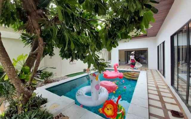 The Pool House Pattaya No.8 1