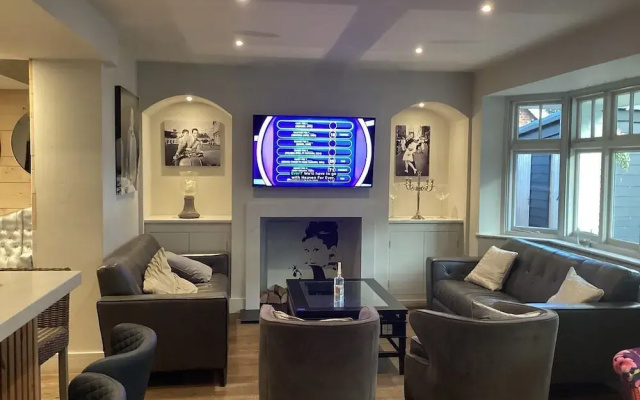 Dormy House Hotel