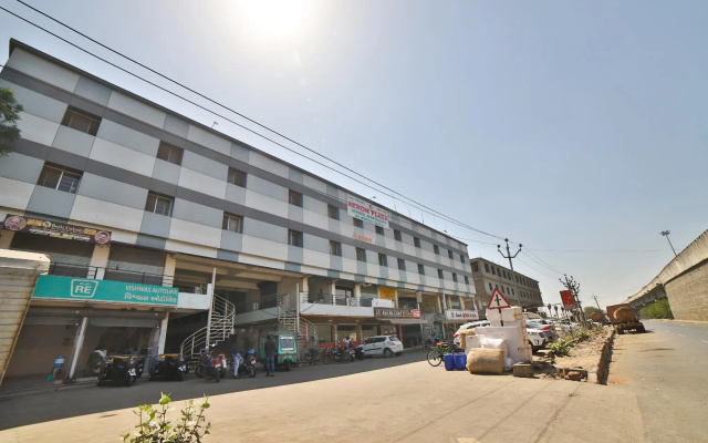 OYO 29126 Bhagyoday Hotel