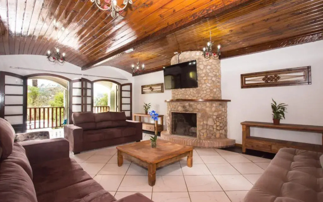 Pousada Vila Floratta by Concavus