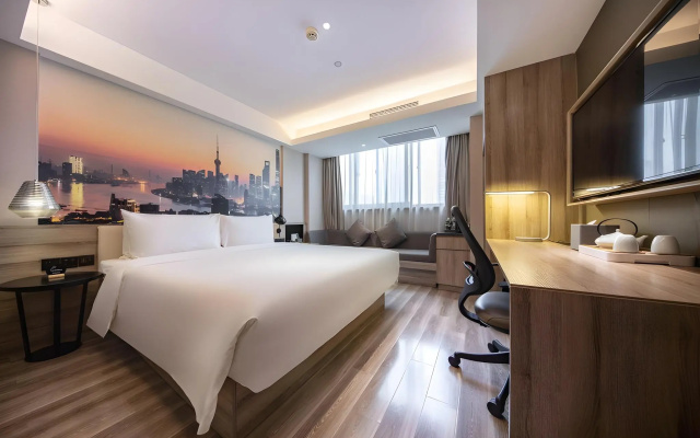 Shanghai Lujiazui Atour Hotel