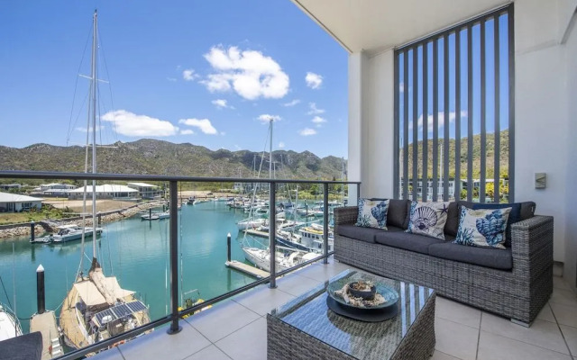 Absolute Waterfront Magnetic Island