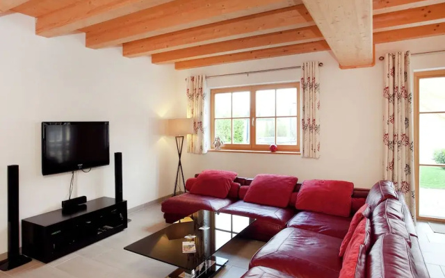 Modern Chalet in Sankt Jakob in Haus With Garden