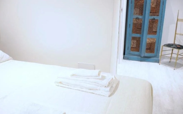 Piazza Martiri Rooms