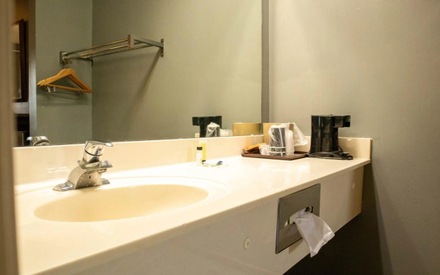 Executive Inn