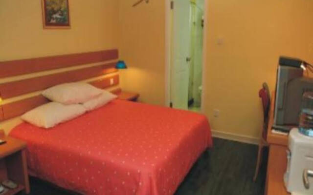 Отель Home Inn Baihua Plaza Китай, Фошан - отзывы, цены и фото номеров - забронировать отель Home Inn Baihua Plaza онлайн комната для гостей