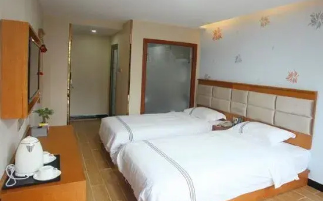Ease Hotel (Beijing Yuegezhuang Bridge 302 Hospital Branch)