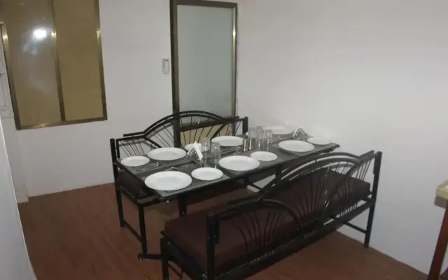 The Leef Inn