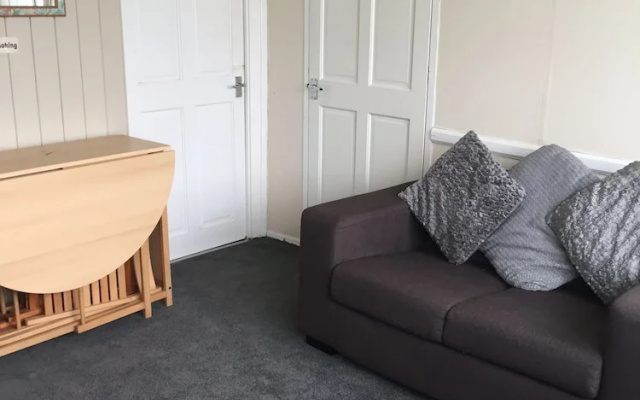 2 bed dog Friendly Chalet on Sunbeach Scratby