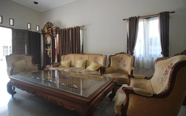 Hotel O Wisma Ray Syariah