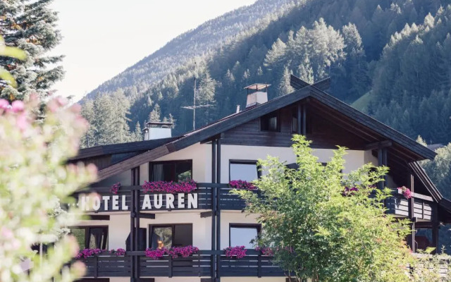 Hotel Auren