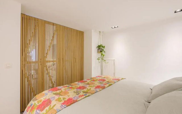 1bd apartment with garden Brugmann area