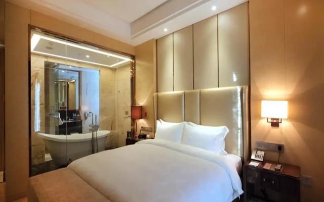 Days Hotel Wenyi Anhui