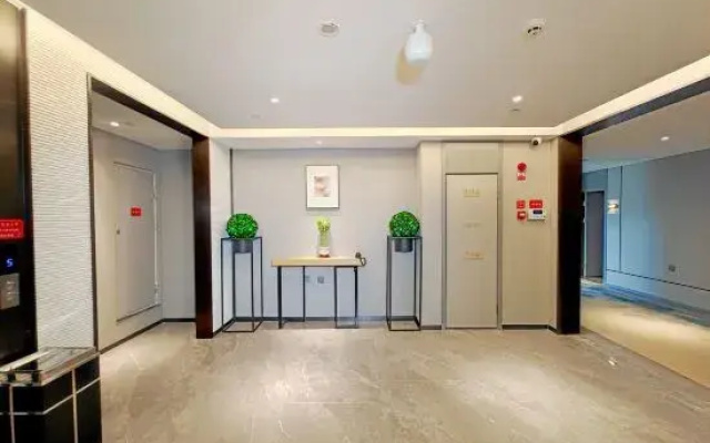 Liting Hotel (Hotan Yudu International Grand Bazaar)