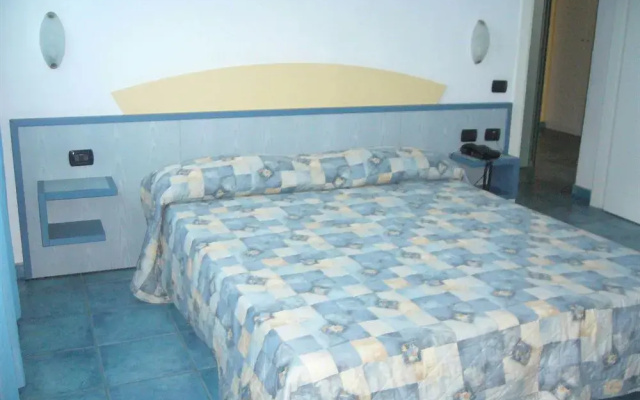 Hotel Enotria