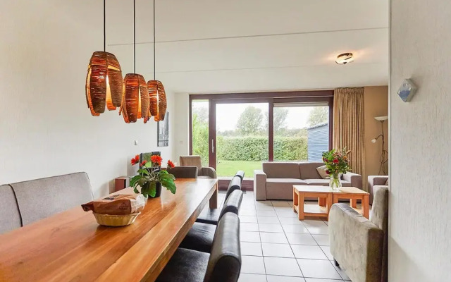 Awesome Home in Heinkenzand With Wifi and 4 Bedrooms