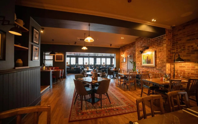 Harper's Steakhouse with Rooms, Southampton Swanwick Marina