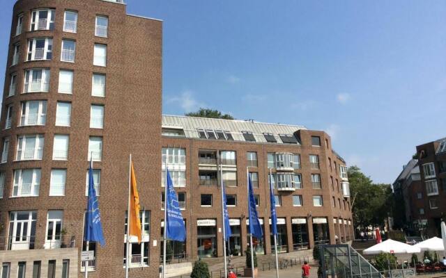 Отель Düsseldorf City Center Apartment am Rhein Германия, Дюссельдорф - отзывы, цены и фото номеров - забронировать отель Düsseldorf City Center Apartment am Rhein онлайн вид на фасад