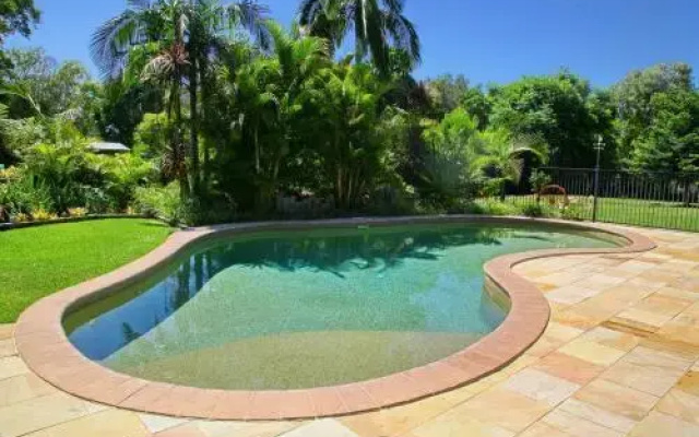 Salamander Bay Bed and Breakfast