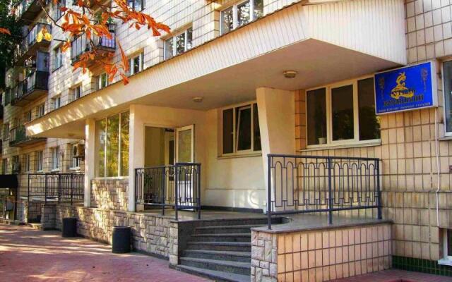 Гостиница Казацкий на Антонова Украина, Киев - 14 отзывов об отеле, цены и фото номеров - забронировать гостиницу Казацкий на Антонова онлайн вид на фасад