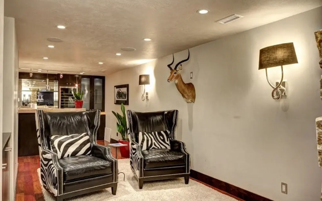 607 Deer Valley Drive 5 Bedroom Townhouse