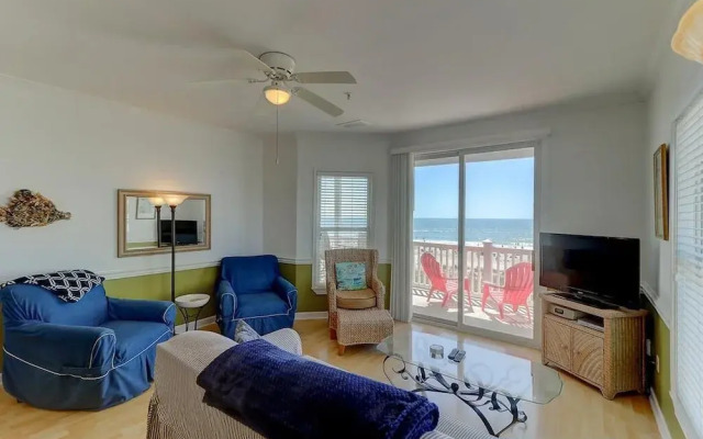 Seaside Villa 202 on Folly Beach