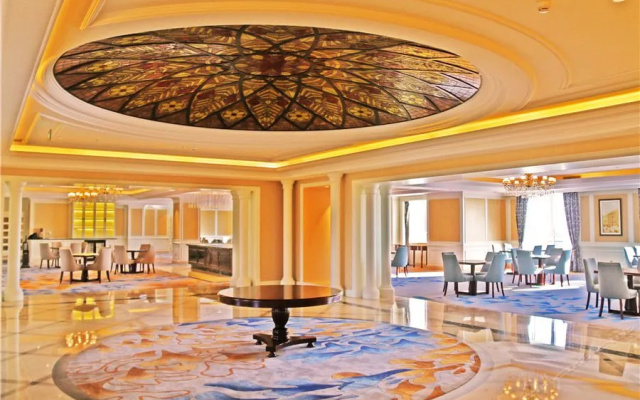 Macrolink Legend Hotel